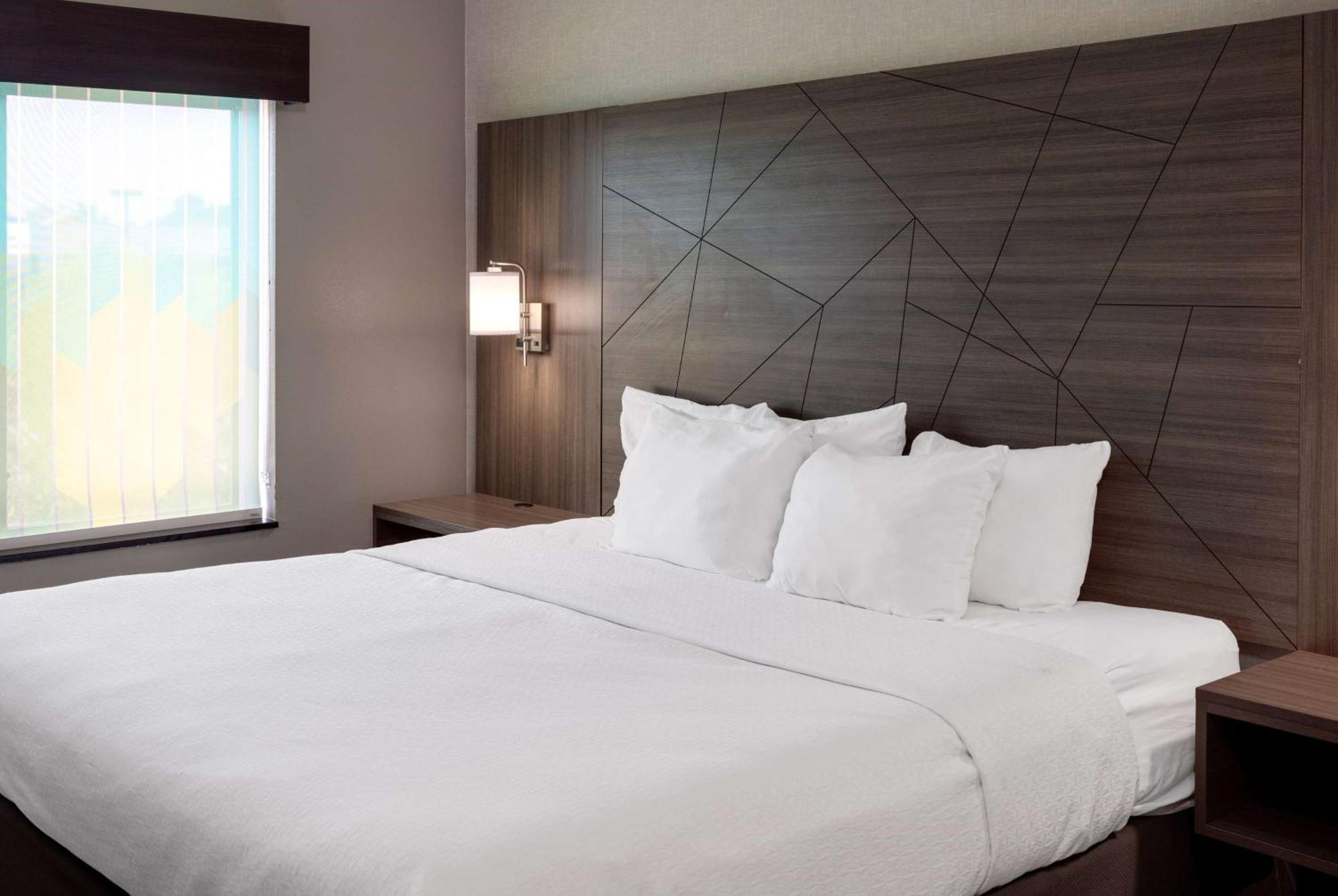 La Quinta By Wyndham Edmond Otel Dış mekan fotoğraf